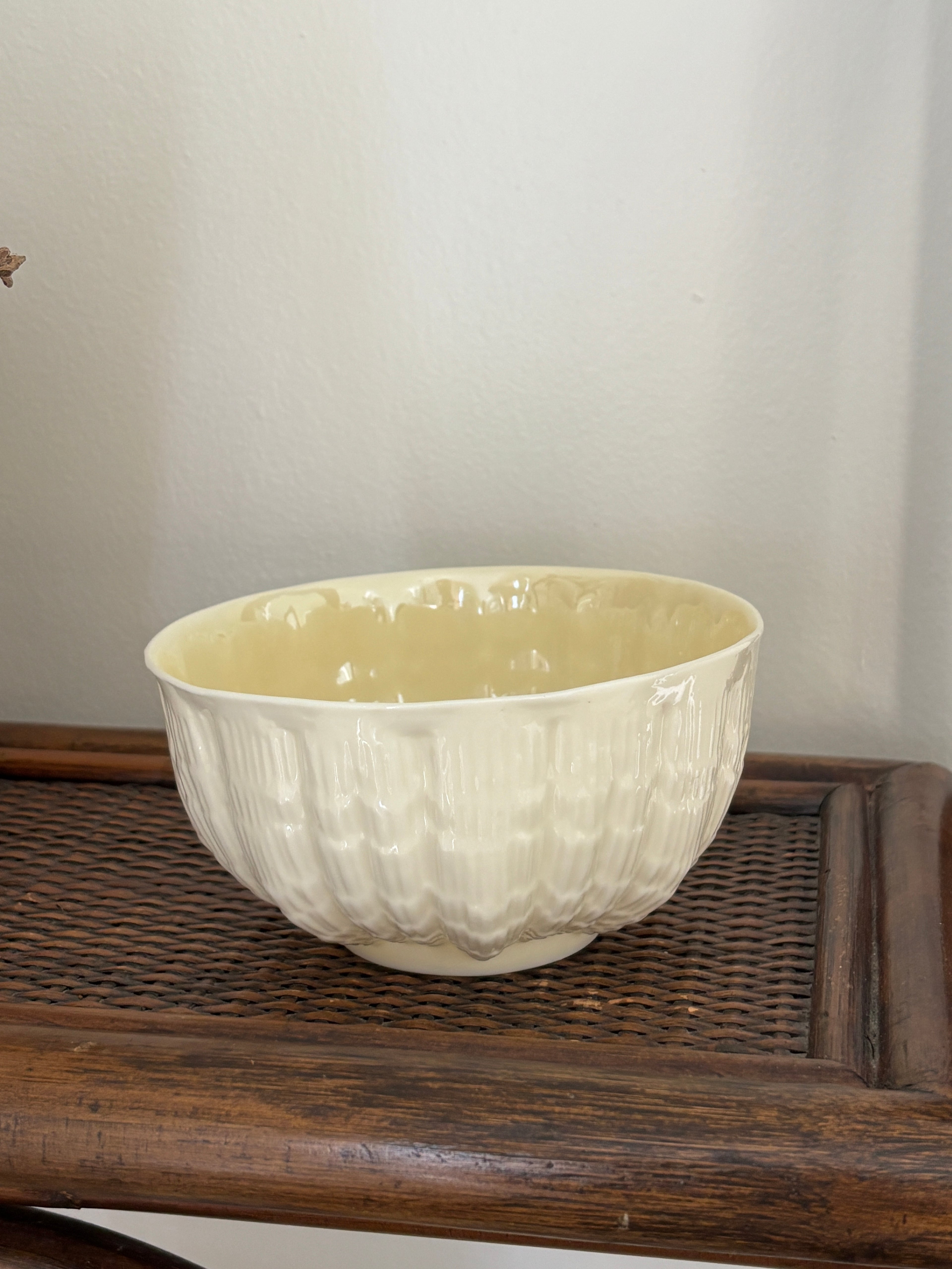 Belleek Limpet Shell Texture Bowl