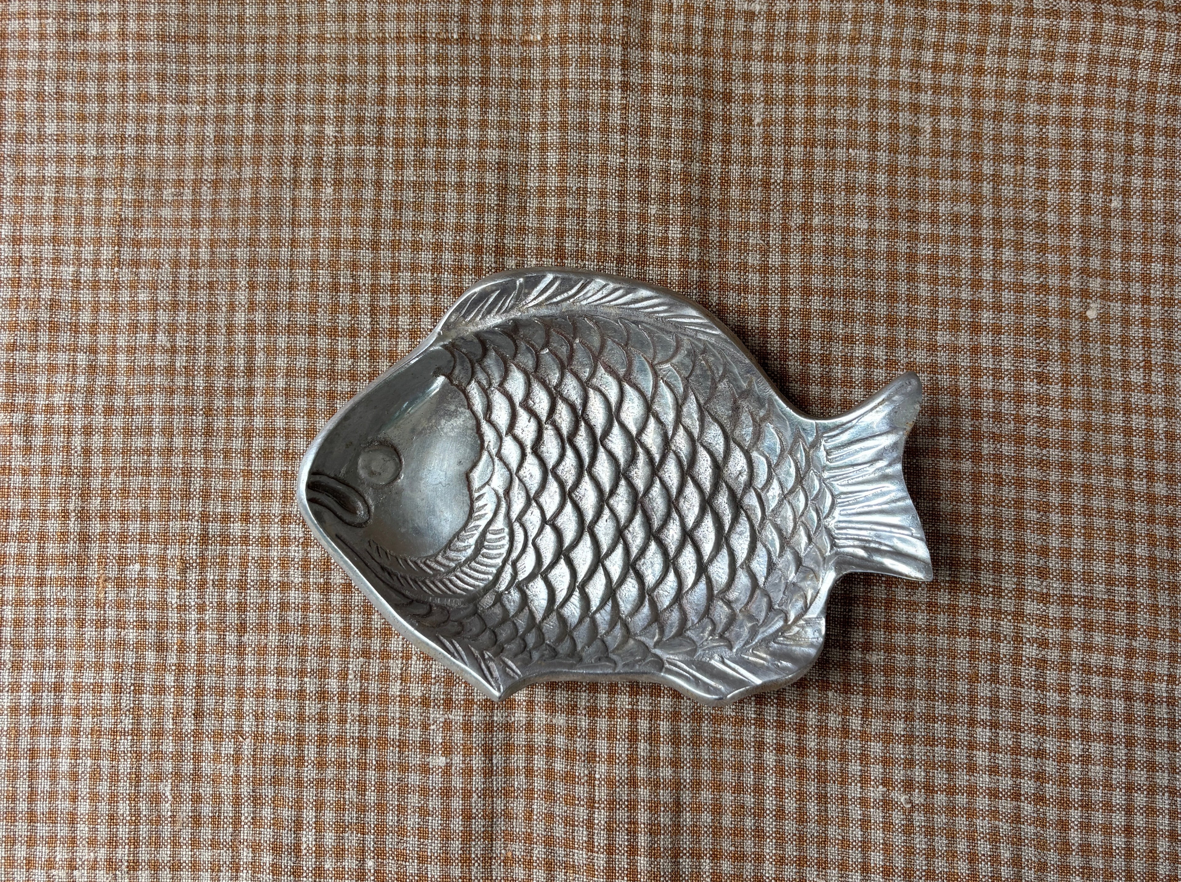 Cast Aluminum Fish Dish