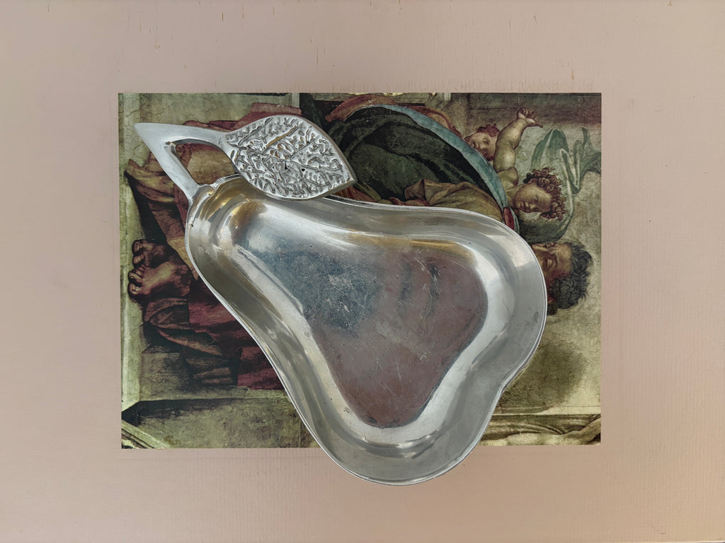 Pear-Shaped Dish